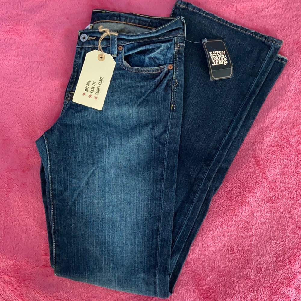 NWT Lucky brand bootcut jeans, size 29